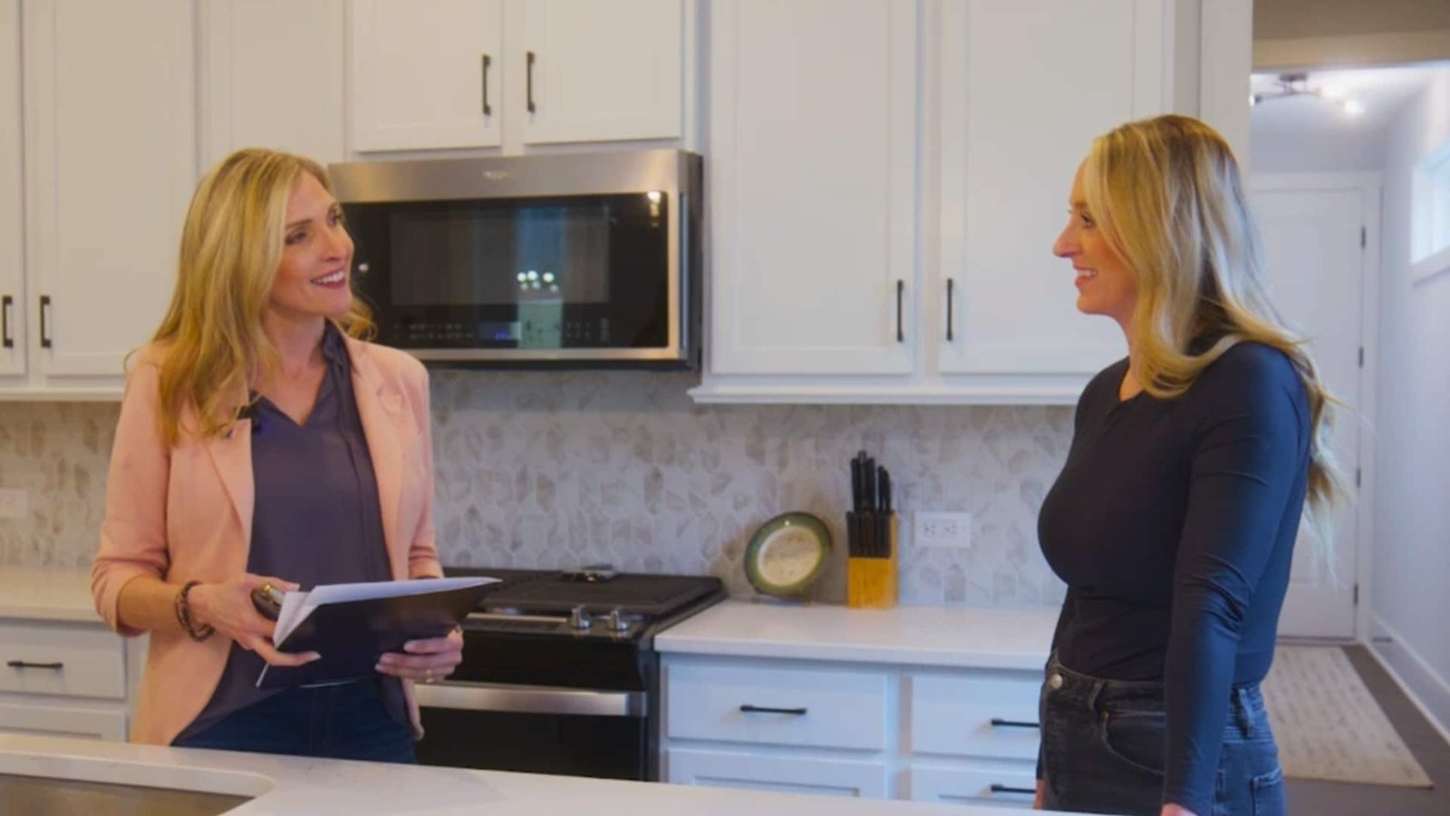 Danielle Edwards HGTV Charlotte House Hunters filming in neighborhood