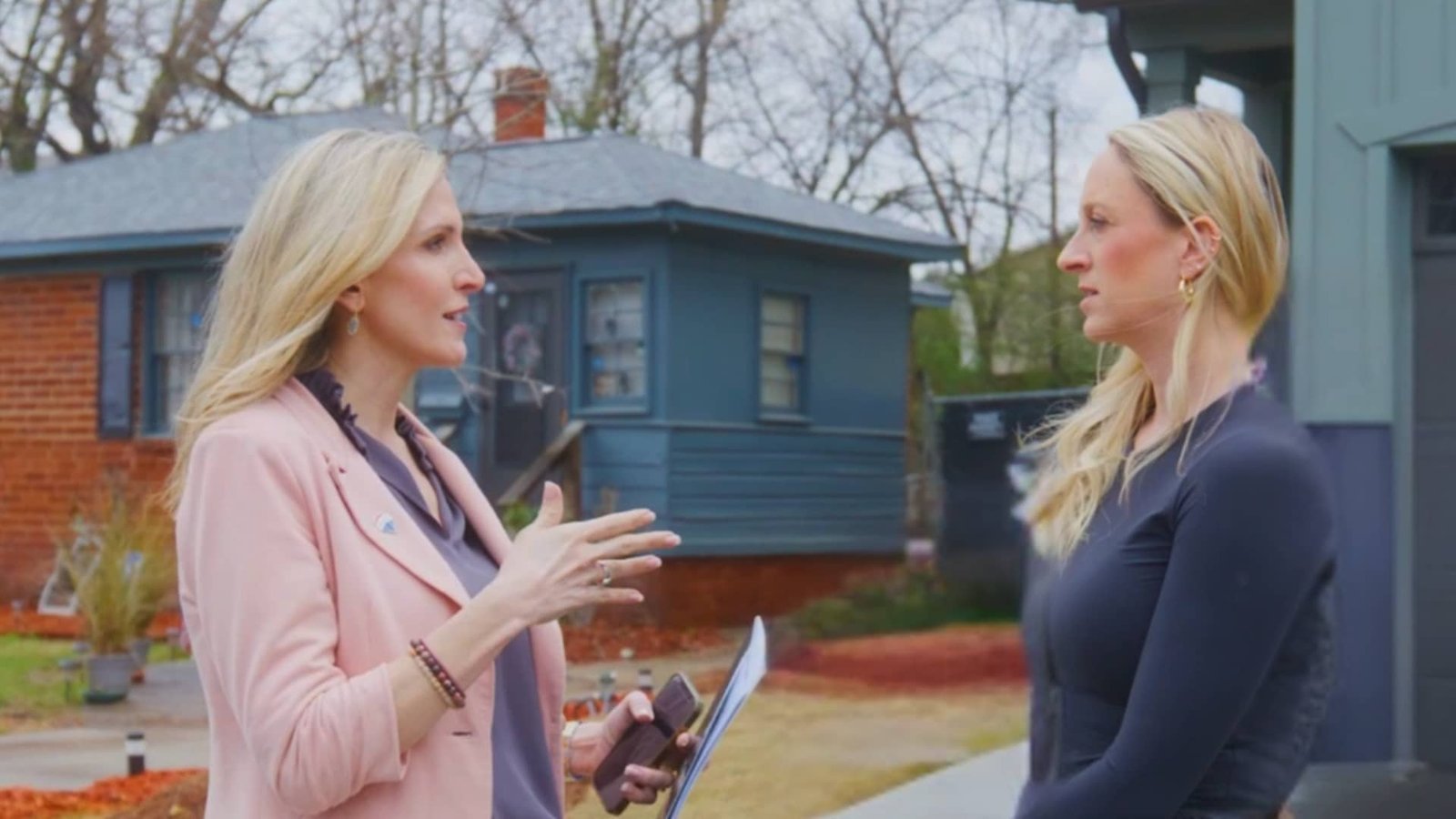 Charlotte Realtor on House Hunters showing homes to relocation client